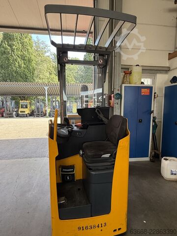Fahrerstandstapler Jungheinrich ESC 214