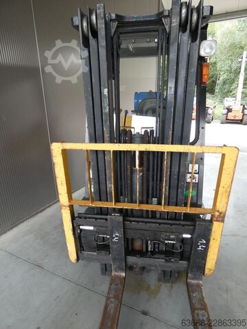 Treibgasstapler TCM FHG 18 T3