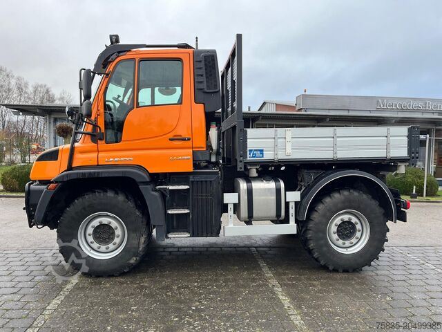 Unimog Mercedes-Benz Unimog U435