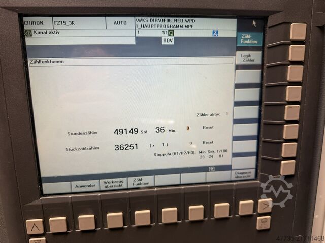 CNC-Bearbeitungszentrum mit Roboter CHIRON FZ 15 WM HS