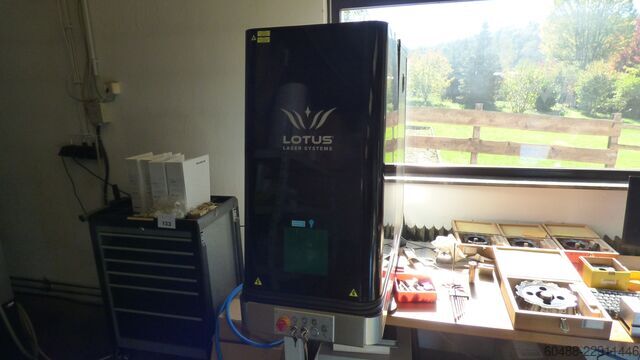 Faserlaser LOTUS LASER SYSTEMS YTTERBIUM PULSED FIBER UMETA