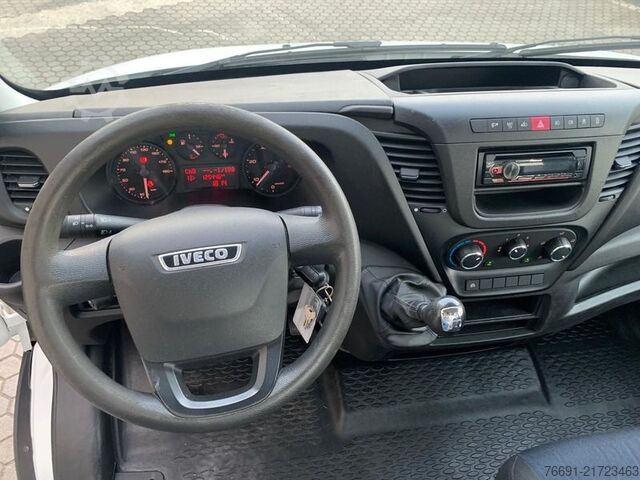 Pick-up van Iveco Daily 35C12 - Cassone