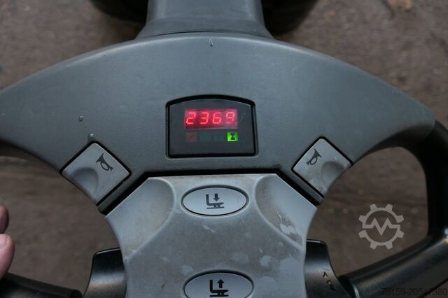 Hochhubwagen bt SWE 080L Batterie 38/2020