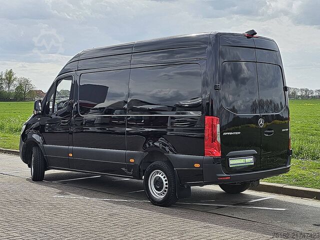 High-roof van MERCEDES-BENZ SPRINTER 314 L2H2 RWD Mbux Euro6!