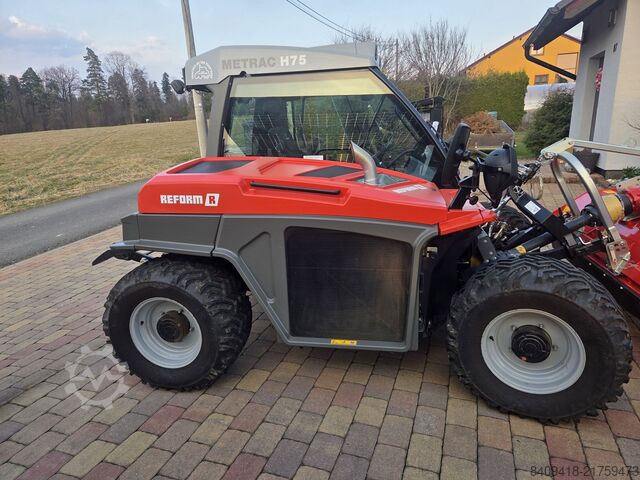 Traktor REFORM Metrac H75