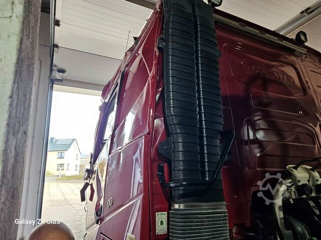 Standard tractor unit Volvo FH 500