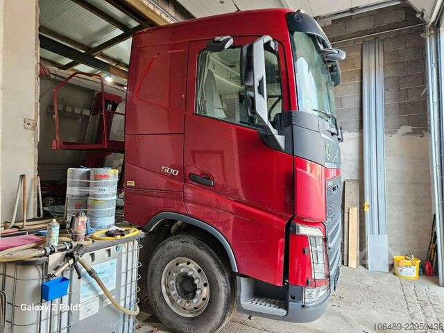 Standard tractor unit Volvo FH 500