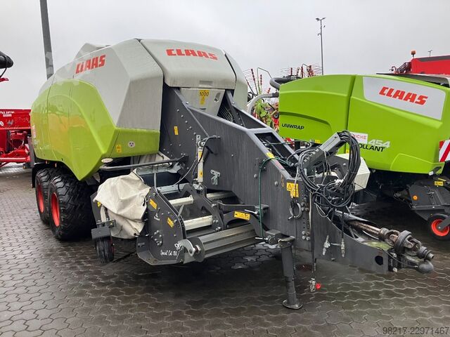 CLAAS Quadrant 5300 FC + Krassort SC 180 CLAAS Quadrant 5300 FC + Krassort SC 180