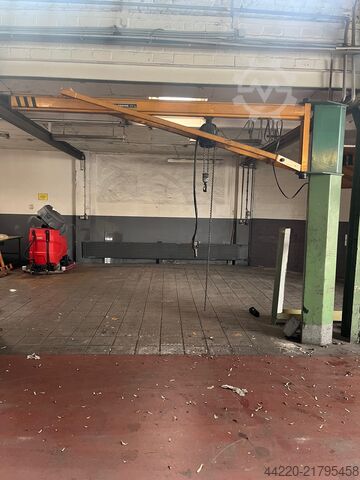 Säulenschwenkkran DEMAG 