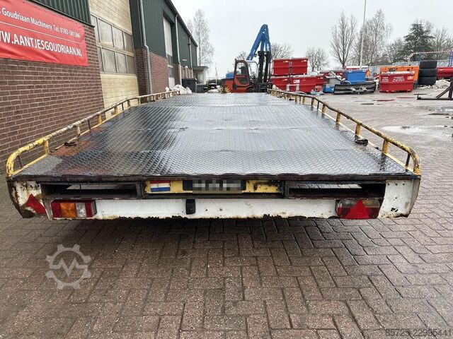 Car transporter trailer  