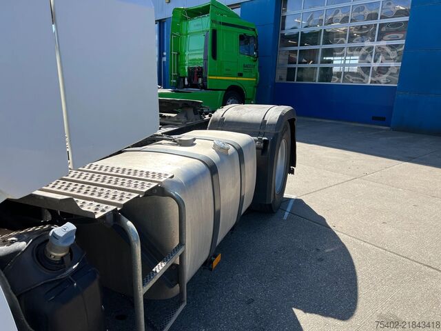 Standard tractor Mercedes-Benz Actros 1945 / Retarder / 2x Tank / Stand Airco