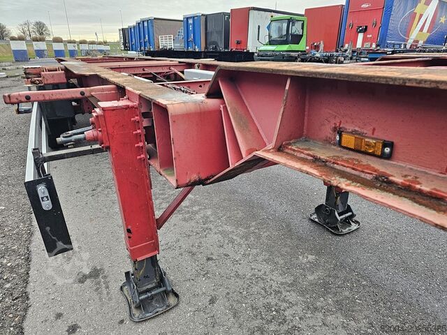 Transport von Containern GROENEWEGEN 45 CC-16-27 TUN | 45 ft 40 ft 2 x 20 fFT | dutc...