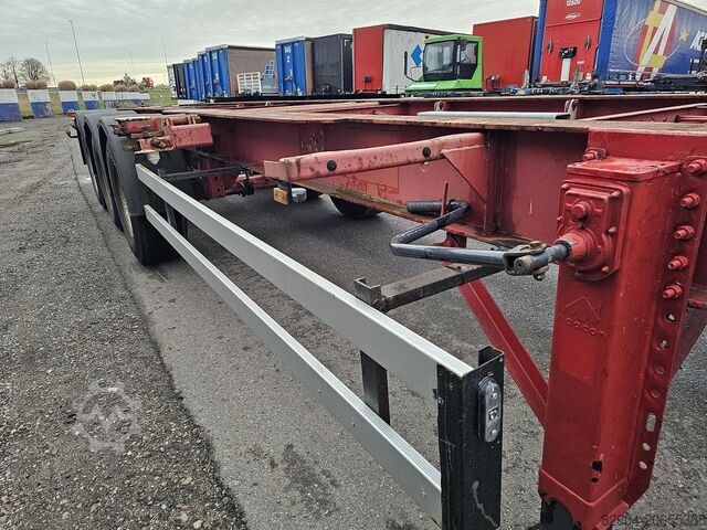 Transport von Containern GROENEWEGEN 45 CC-16-27 TUN | 45 ft 40 ft 2 x 20 fFT | dutc...