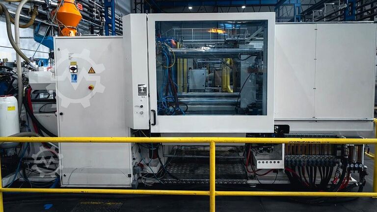 Spritzgießmaschine BATTENFELD HM 270/1330
