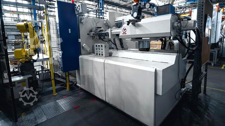 Spritzgießmaschine BATTENFELD HM 270/1330