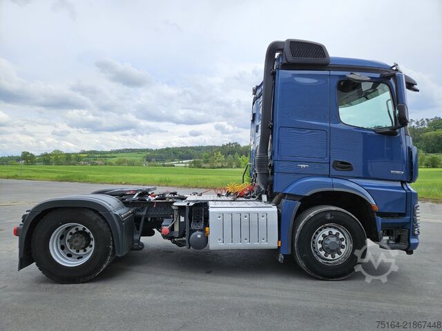 Standard tractor unit Mercedes-Benz Arocs 1853 LS HAD 4x4