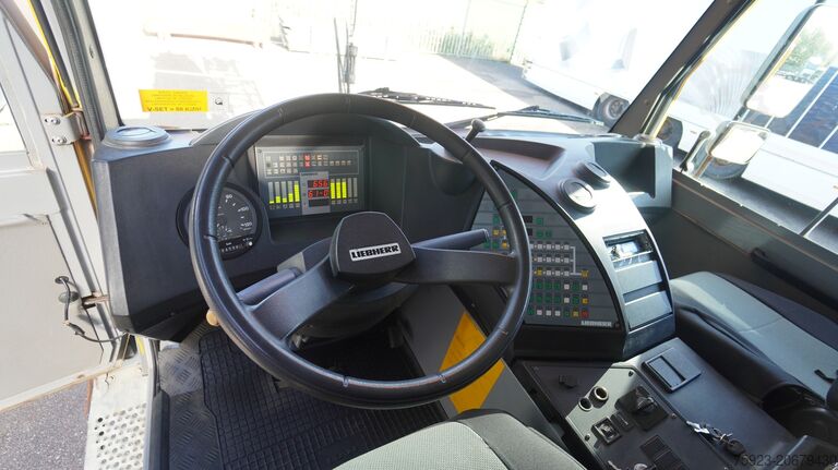 Crane truck Liebherr LTM 1030-2.1 WITH JIB