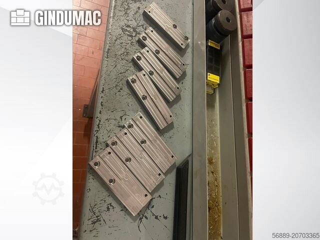 VERTIKALES BEARBEITUNGSZENTRUM HAAS S MiniMill HE