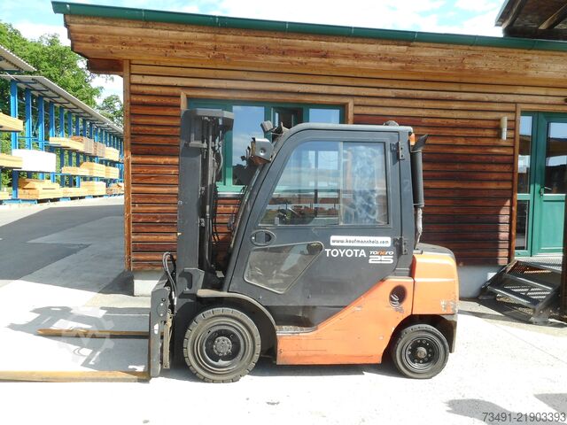 Forklift Toyota 02-8FDF25 Triplex + SS + ZV + Kabine