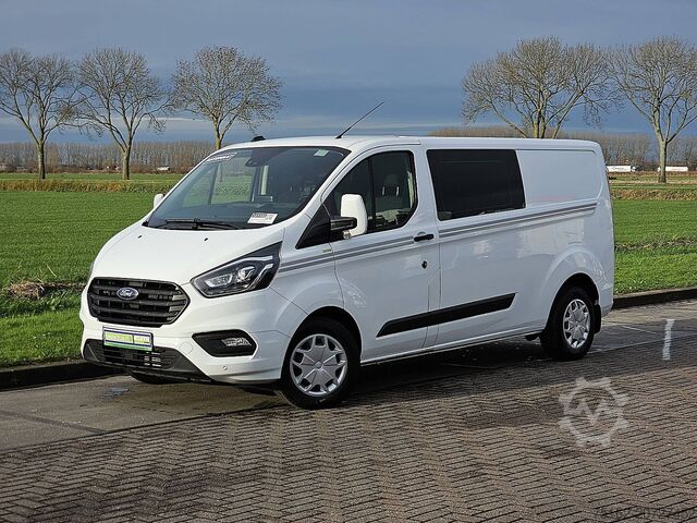 High-roof van FORD TRANSIT CUSTOM 2.0 L2H1 Dub.- Cab. Navi