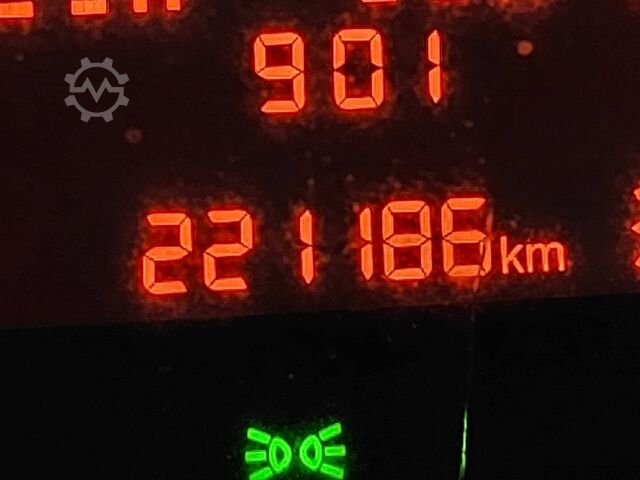 High-roof van PEUGEOT BOXER 2.0