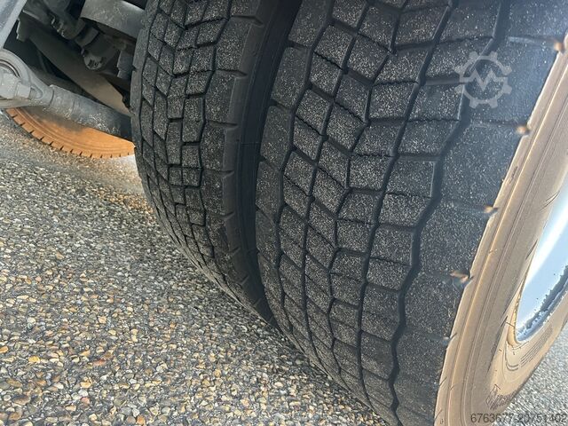 Truck - box truck - DAF CF 230FA - EURO6 - MOT 11/25 - 2017 - side door/tail lift - very tidy condit DAF CF 370 FA