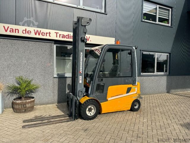 Jungheinrich EFG430K Heftruck Triplo 650 Freelift/Sideshift/4e functie elektrisch accu 2016 JUNGHEINRICH EFG 430 K