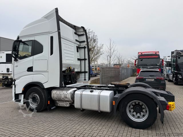 Standard SZM IVECO S-Way 480/Intarder/2xTank/Navi/EURO6D