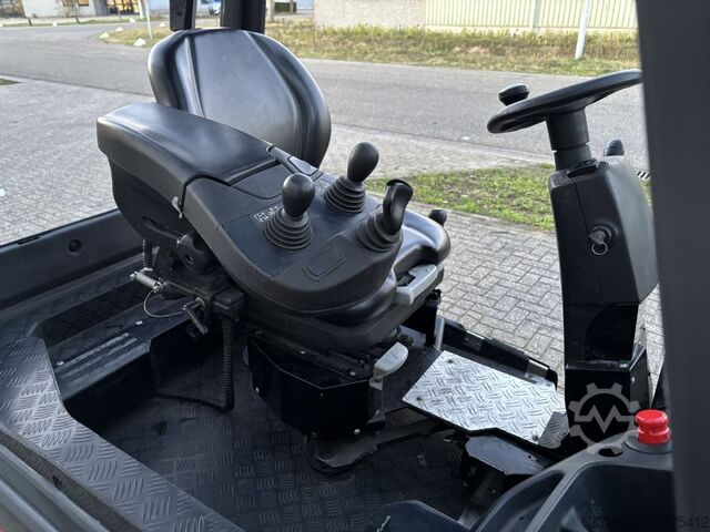 Elektro 4 Rad-Stapler Linde E35HL-01