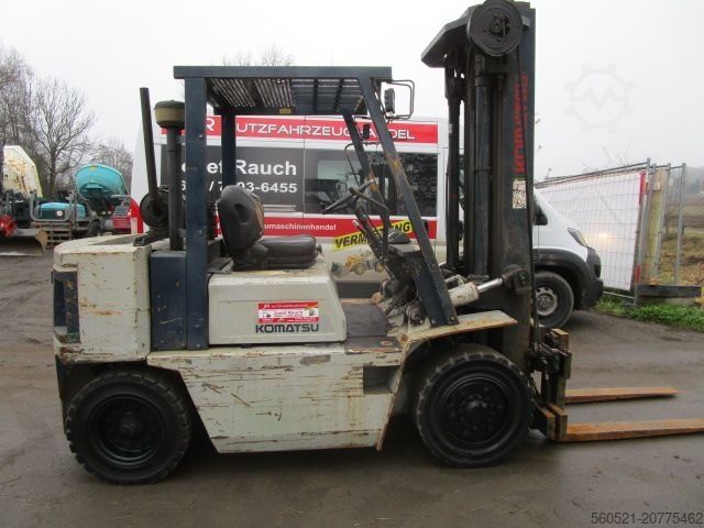 Diesel Forklift Komatsu FD35Z-4 - Triplex-FH 5,6m + Seitenschieber