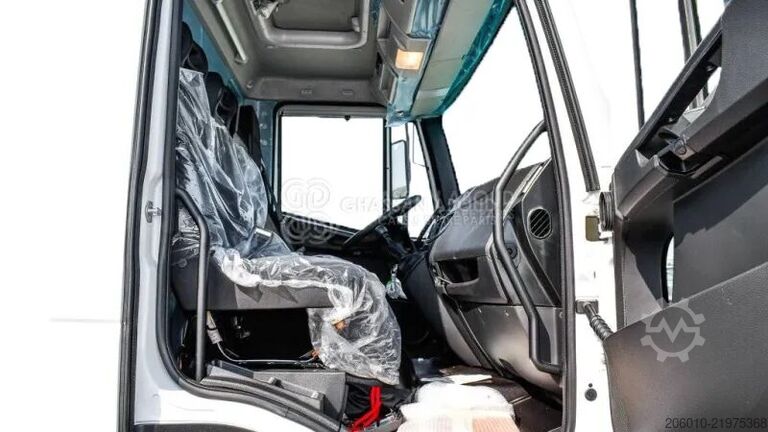 Chassis cab IVECO Euro Cargo ML150 4x4 Chassis