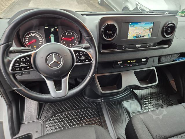Box van MERCEDES-BENZ Sprinter 317 XXL Koffer*9-G TRONIC*