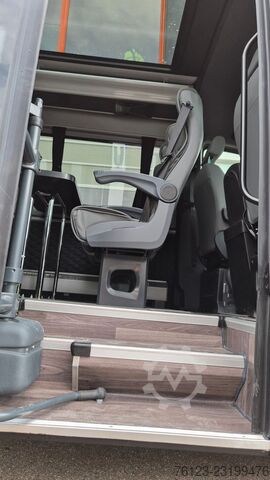 Kleinbus MERCEDES-BENZ Sprinter  319 VIP Shuttle 9 SS  Panoramadach Sto