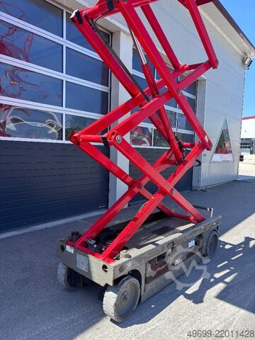 Scissor lift Haulotte Compact 8 - 8,2m Elektro Scherenarbeitsbühne