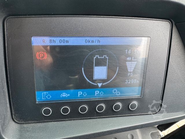 Frontstapler JUNGHEINRICH EFG 215 / Triplex: 4.25m! / SS / nur 3.298h!