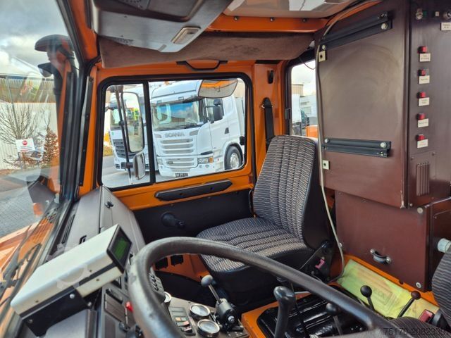 Spezial-LKW MERCEDES-BENZ Unimog U1600 4x4 Zweiweg ZW 100 S Railway 11584h