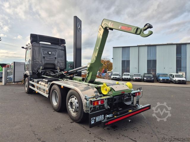Abrollkipper MERCEDES-BENZ Arocs 2551 L 6x2/4-4 HAD HIAB ULT21S56 AHK