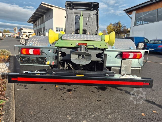 Abrollkipper MERCEDES-BENZ Arocs 2551 L 6x2/4-4 HAD HIAB ULT21S56 AHK