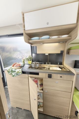 Kastenwagen Wohnmobil / Campervan ROADCAR R 601  mit 4 Schlafplätzen SUPER PREIS !!!