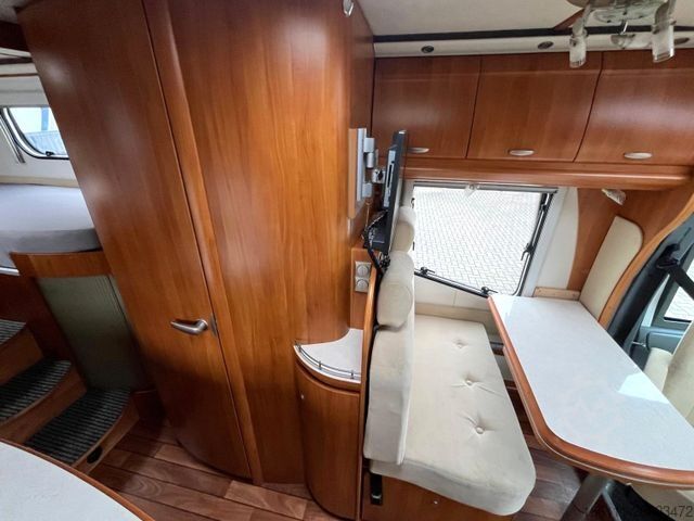 Teilintegriertes Wohnmobil HOBBY T 500 GESC - Einzelbetten - Klima -