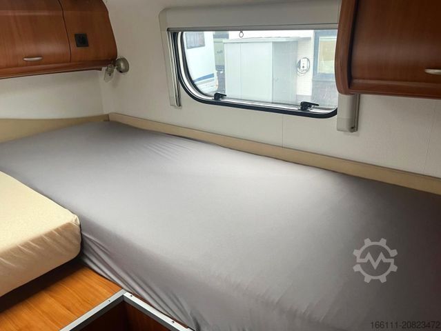 Teilintegriertes Wohnmobil HOBBY T 500 GESC - Einzelbetten - Klima -