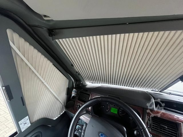 Teilintegriertes Wohnmobil HOBBY T 500 GESC - Einzelbetten - Klima -