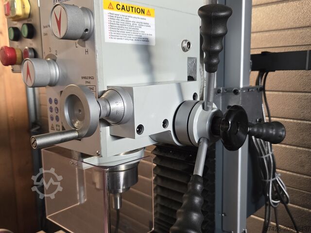 Universal-Fräs- und Bohrwerk Rogi WMD32G