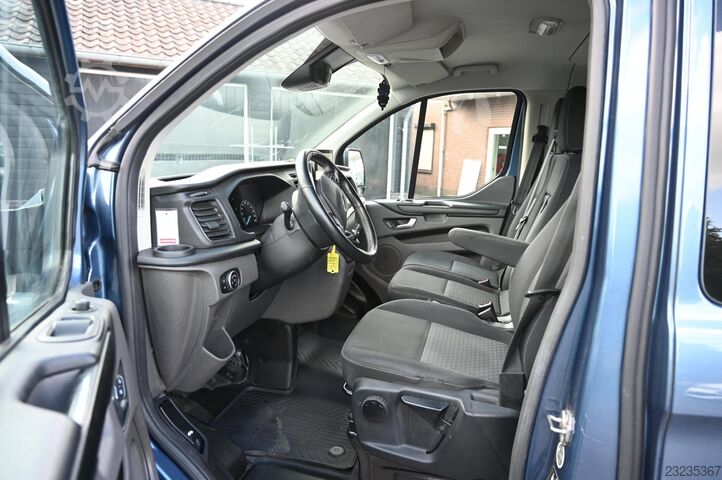 Ford Transit Custom 300 2.0 TDCi L2H1 Trend Double Cab, 6 seats, Apple CarPlay, towbar Ford Transit Custom 300 2.0 TDCI L2H1 Trend DC 6 Zit...