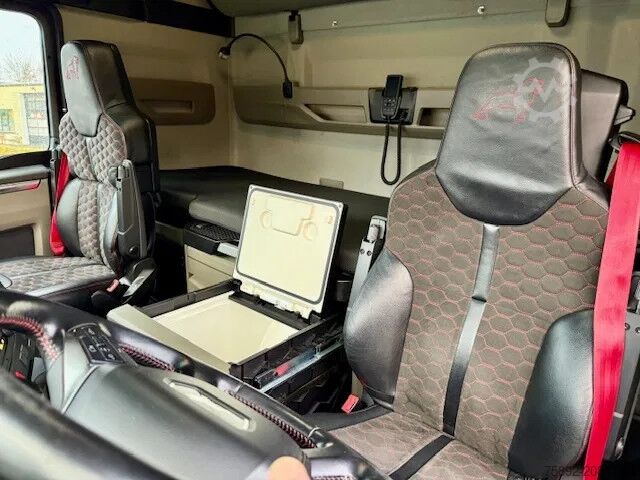 Standard-SZM MAN TGX 18.510 XXL / Individual / Retarder / Eu6