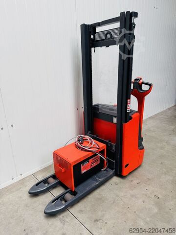 High Lift stacker Linde L 12 kurze Gabel 1000mm