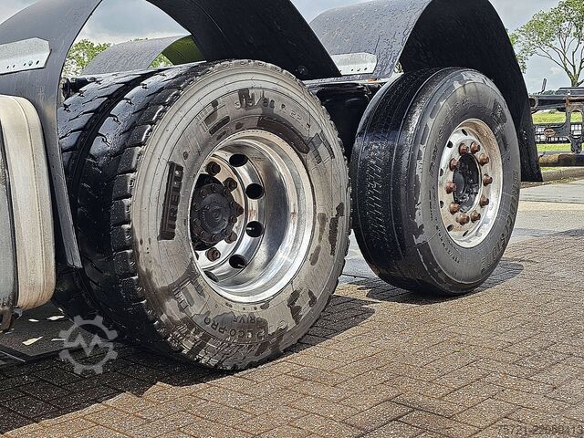 Fahrgestell mit Fahrerhaus MAN 26.500 TGX 6x2*4