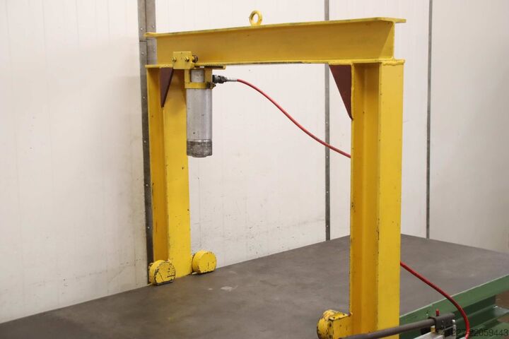 Clamping plate with straightening press unbekannt 1010/3260/H860 mm