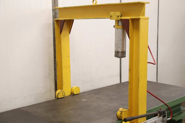 Clamping plate with straightening press unbekannt 1010/3260/H860 mm