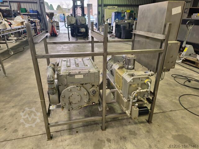 Busch Vakuumpumpenzentrale Busch 251-512 und CB 0220 D